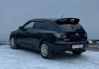 Подержанный автомобиль Mazda 3 Hatchback 2008 года (7 фото)