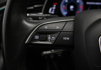 Подержанный автомобиль Audi Q7 2020 года (12 фото)