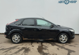 Подержанный автомобиль Ford Focus Hatchback 2009 года (4 фото)