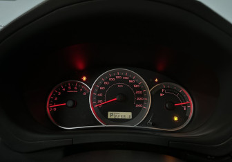 Подержанный автомобиль Subaru Impreza Hatchback 2008 года (11 фото)