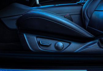 Подержанный автомобиль Ford Mustang Convertible 2024 года (20 фото)