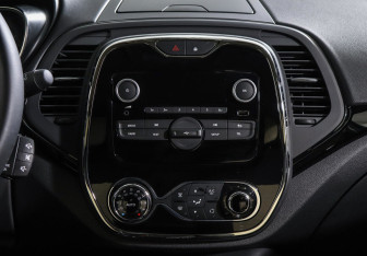 Подержанный автомобиль Renault Kaptur 2021 года (10 фото)