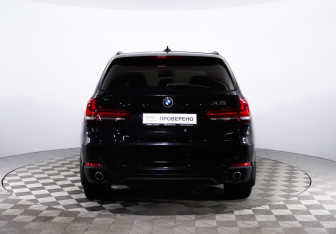 Подержанный автомобиль BMW X5 2016 года (6 фото)