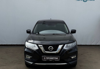 Подержанный автомобиль Nissan X-Trail 2019 года (2 фото)