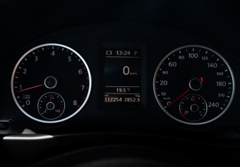Подержанный автомобиль Volkswagen Tiguan 2012 года (10 фото)