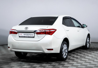 Подержанный автомобиль Toyota Corolla Sedan 2016 года (5 фото)