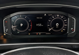 Подержанный автомобиль Volkswagen Tiguan 2019 года (16 фото)