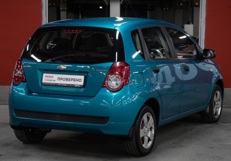 Подержанный автомобиль Chevrolet Aveo Hatchback 2008 года (5 фото)