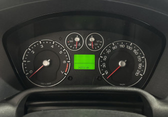 Подержанный автомобиль Ford Fusion 2007 года (13 фото)