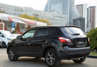Подержанный автомобиль Nissan Qashqai 2011 года (5 фото)