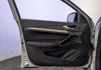 Подержанный автомобиль LADA (ВАЗ) Vesta Sedan 2025 года (19 фото)