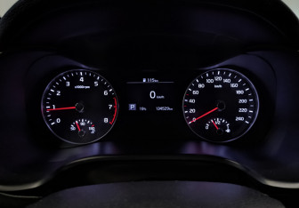 Подержанный автомобиль Kia Cerato Sedan 2019 года (13 фото)