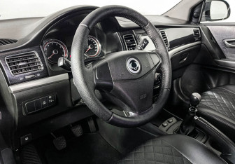 Подержанный автомобиль SsangYong Actyon 2013 года (13 фото)