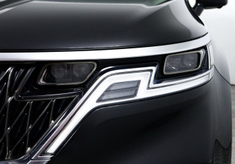 Подержанный автомобиль Kia Carnival 2020 года (7 фото)