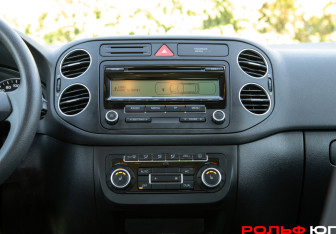 Подержанный автомобиль Volkswagen Golf Plus 2010 года (12 фото)