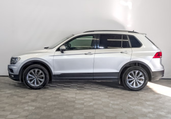 Подержанный автомобиль Volkswagen Tiguan 2020 года (8 фото)