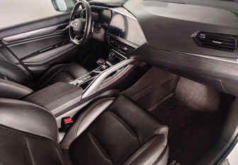 Подержанный автомобиль Geely Tugella 2022 года (13 фото)