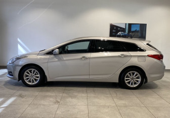 Подержанный автомобиль Hyundai i40 Wagon 2015 года (8 фото)