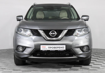Подержанный автомобиль Nissan X-Trail 2017 года (2 фото)