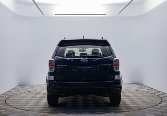 Подержанный автомобиль Subaru Forester Suv 2016 года (6 фото)