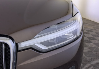 Подержанный автомобиль Volvo XC60 2018 года (13 фото)