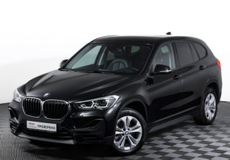 Подержанный автомобиль BMW X1 2020 года (21 фото)