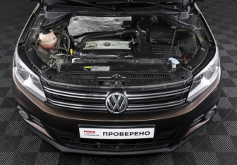 Подержанный автомобиль Volkswagen Tiguan 2015 года (9 фото)