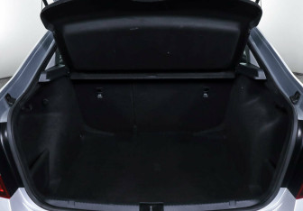 Подержанный автомобиль Skoda Rapid Liftback 2019 года (15 фото)