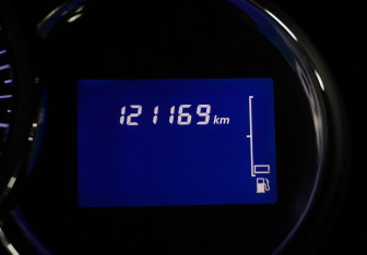 Подержанный автомобиль Renault Logan Sedan 2018 года (12 фото)