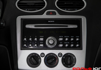 Подержанный автомобиль Ford Focus Sedan 2007 года (13 фото)