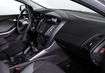 Подержанный автомобиль Ford Focus Hatchback 2013 года (11 фото)