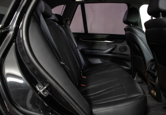 Подержанный автомобиль BMW X5 2016 года (9 фото)