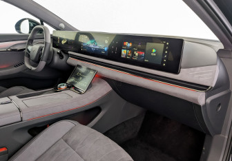 Новый Voyah Passion 2023 (5 фото)