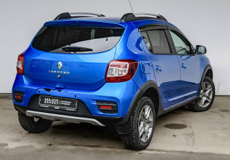 Подержанный автомобиль Renault Sandero 2021 года (5 фото)