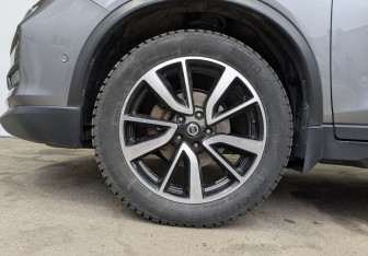 Подержанный автомобиль Nissan X-Trail 2021 года (12 фото)