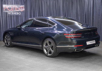 Подержанный автомобиль Genesis G80 2021 года (7 фото)