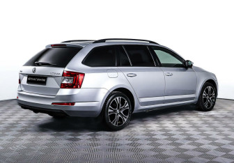 Подержанный автомобиль Skoda Octavia Wagon 2014 года (5 фото)