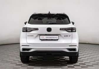 Подержанный автомобиль Changan UNI-S 2024 года (6 фото)