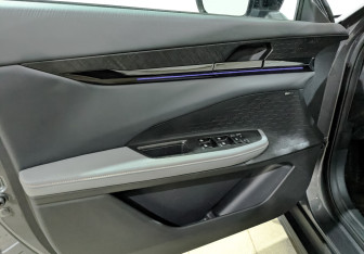 Подержанный автомобиль Changan UNI-V 2023 года (19 фото)