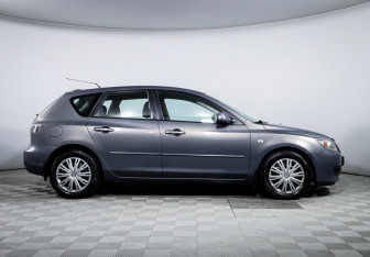 Подержанный автомобиль Mazda 3 Hatchback 2007 года (4 фото)