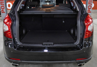 Подержанный автомобиль SsangYong Actyon 2014 года (10 фото)