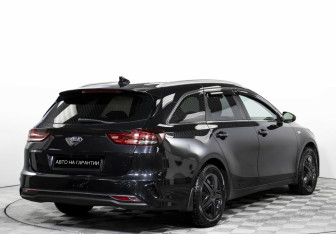 Подержанный автомобиль Kia Ceed Wagon 2019 года (5 фото)