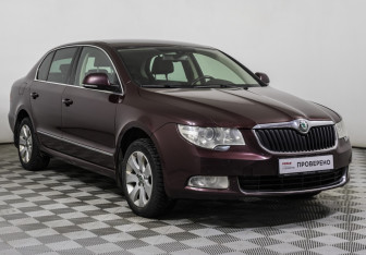 Подержанный автомобиль Skoda Superb Liftback 2012 года (3 фото)