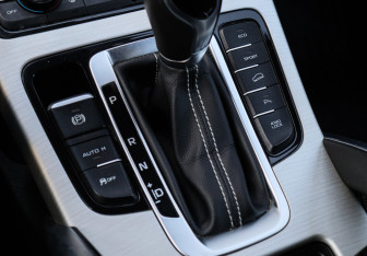 Подержанный автомобиль Geely Atlas 2019 года (19 фото)