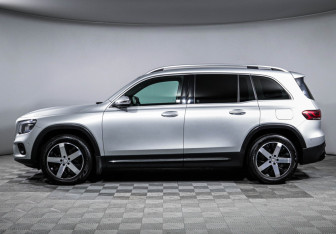 Подержанный автомобиль Mercedes-Benz GLB 2020 года (8 фото)
