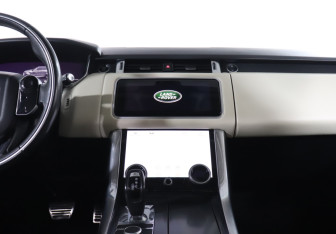 Подержанный автомобиль Land Rover Range Rover Sport 2019 года (14 фото)
