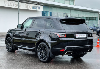 Подержанный автомобиль Land Rover Range Rover Sport 2018 года (7 фото)