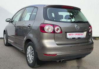 Подержанный автомобиль Volkswagen Golf Plus 2012 года (7 фото)