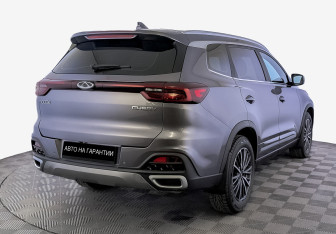 Подержанный автомобиль Chery Tiggo 8 2022 года (5 фото)