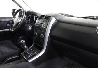 Подержанный автомобиль Suzuki Grand Vitara 2014 года (8 фото)